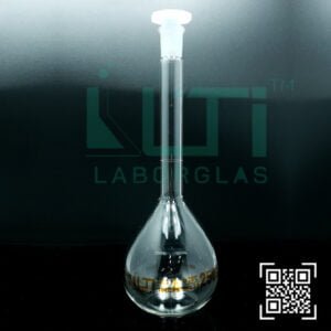 3175-CLEAR GLASS, QR. CODED VOLUMETRIC FLASKS, CLASS A WITH PE STOPPER, DIN/ISO